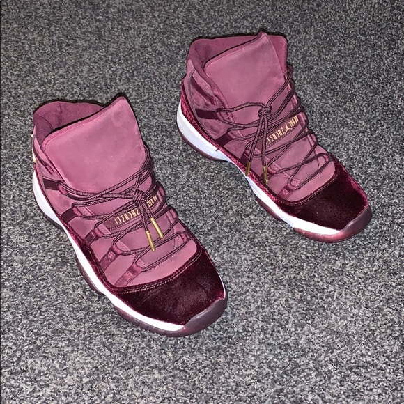 Jordan 11s - Picture 2 of 2